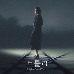 美㇏扒开尿囗给男人看
