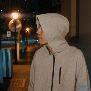 jizzjizzxxx女奥特曼jizzwwww
