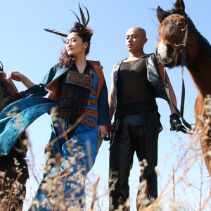 国产TS系列紫苑女仆装3p
